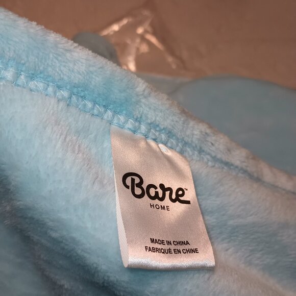 NEW Light Blue Microplush Fleece Bed Blanket by Bare Home - Picture 11 of 11